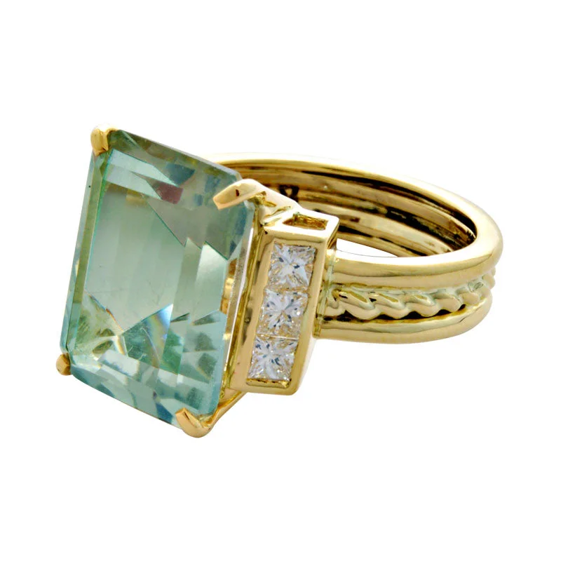 Ladies rings for tea moments -Ring-Green Quartz and Diamond