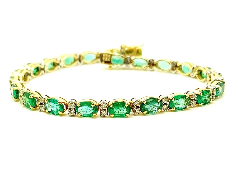 ladies-minimalist-silver-bracelets-EMERALD AND DIAMOND TENNIS BRACELET AD NO.2853