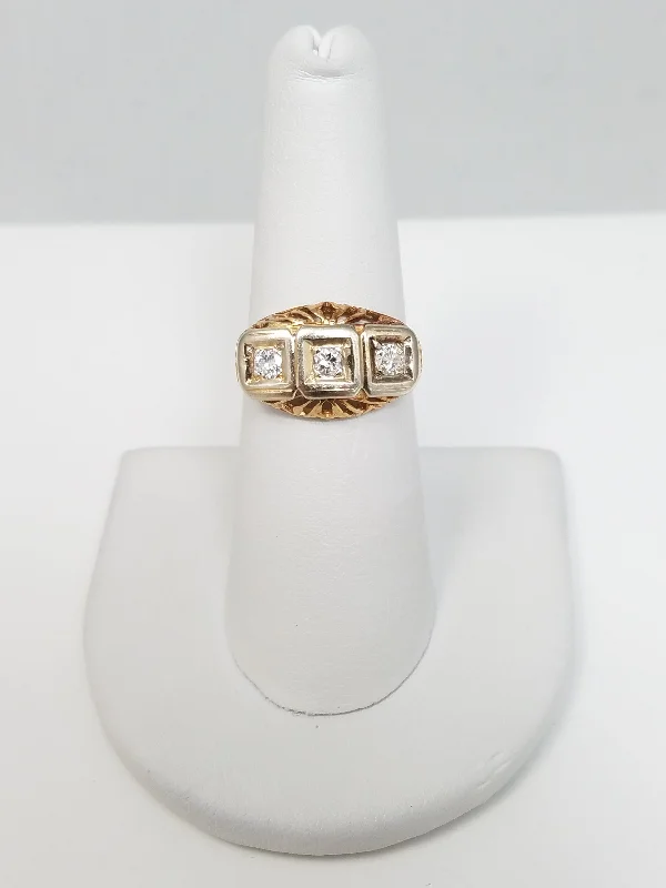 Ladies rings for retreat days -Ornate Vintage 14k Yellow Gold Natural Diamond Three Stone Ring