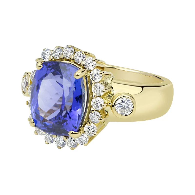 Ladies rings with dawn calcite -Ring - Tanzanite And Diamond (2330B)