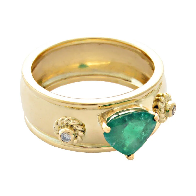 Ladies rings with sage malachite -Ring- Emerald And Diamond (1913M)