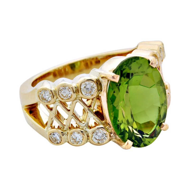 Ladies rings plush elegance -Ring- Peridot And Diamond (1860D)