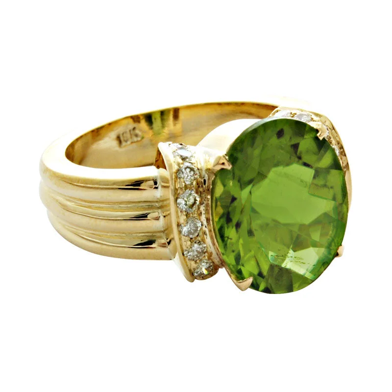 Ladies rings with lime emeralds -Ring-Peridot and Diamond (1571K)