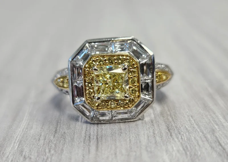 Ladies rings glowing charm -Exquisite $12,000 Platinum & 18k Yellow Gold Natural Fancy Diamond Ring