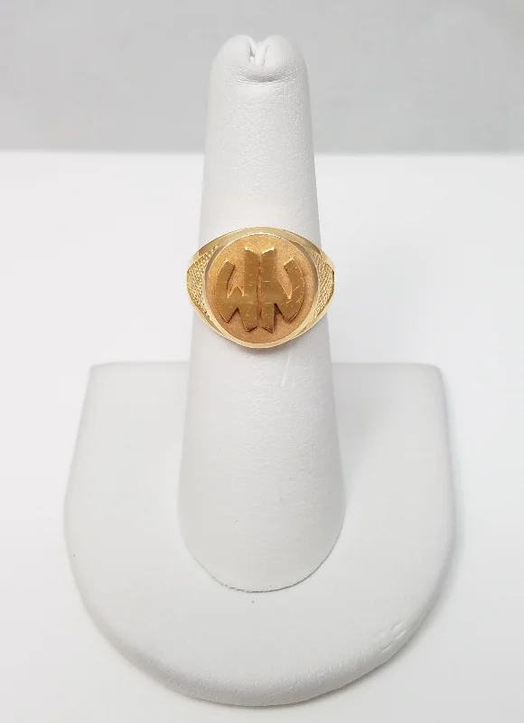 Ladies rings skin-safe alloys -Vintage 18k Yellow Gold Signet Ring