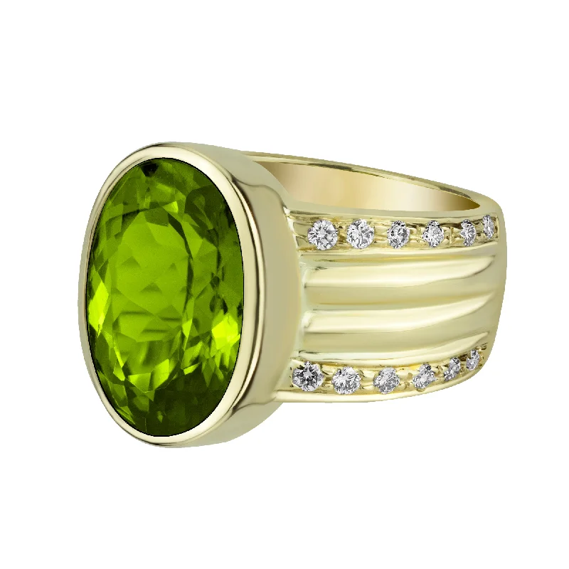 Ladies rings vintage charm -Ring - Peridot & Diamond